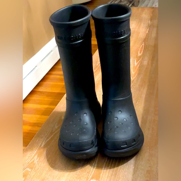 Balenciaga Croc Boots - Picture 1 of 3
